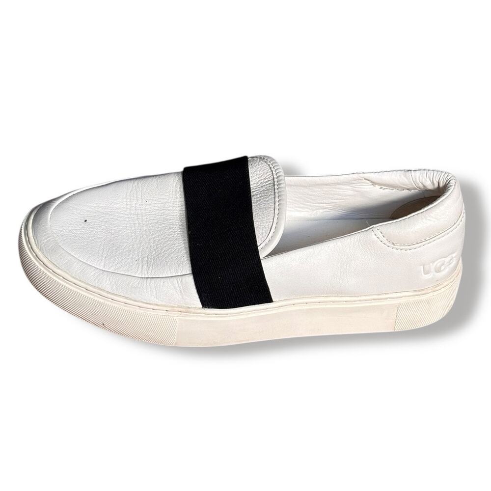 UGG Chayze White Leather Slip On Sneakers Black Strap Size 8‎ Casual Minimalist